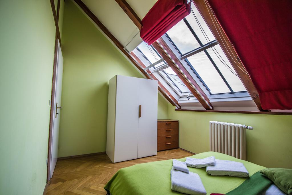 Apartamento Ruterra Red Roofs View With Garage